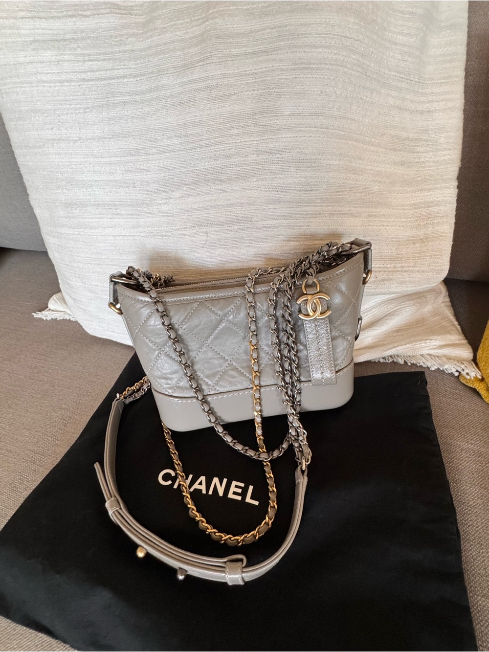 💯 % Authentic CHANEL small Gabrielle Gray Quilted Leather bag - Picture 2 of 10